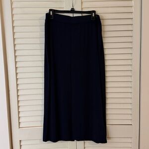 Vince stretch skirt - super soft and flattering